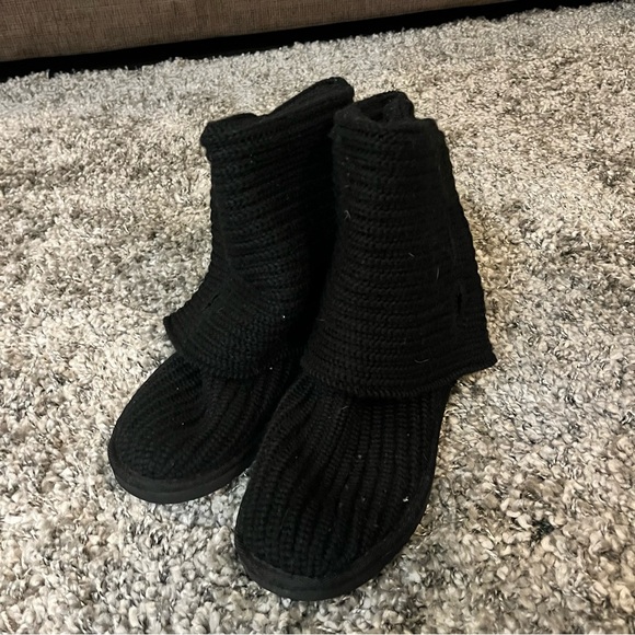 UGG Australia - Authentic Classic Cardy Boots - Picture 6 of 7